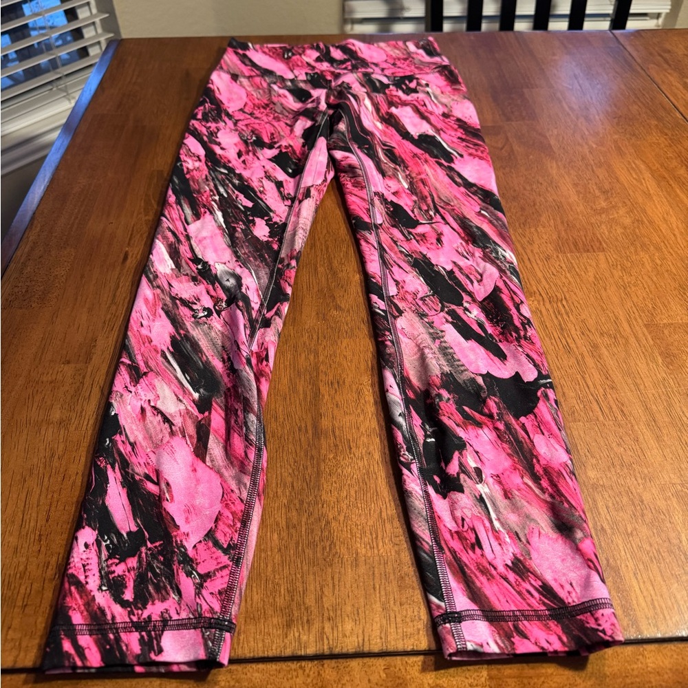 Lululemon leggings. Size 6